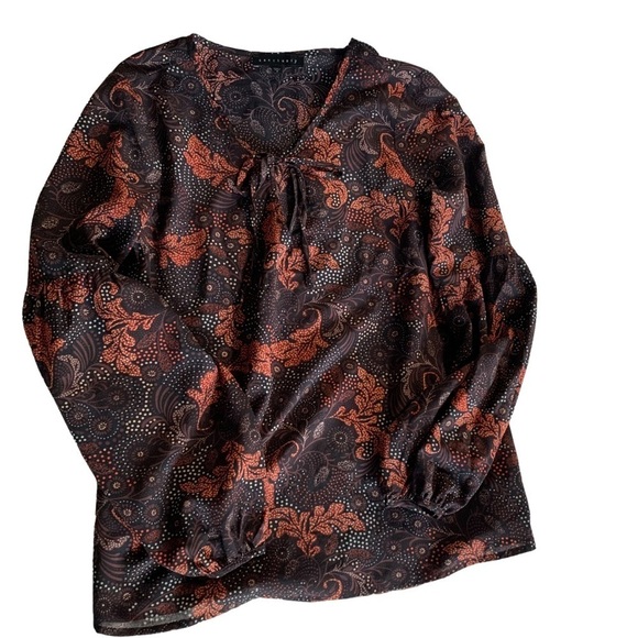 Sanctuary Tops - Sanctuary women's size small black paisley blouse